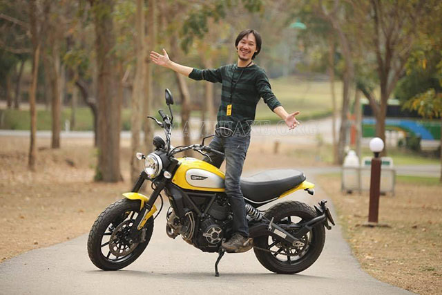 Suzuki GN250 độ phong cách Scrambler của Biker 9X Việt lên báo Tây   2banhvn